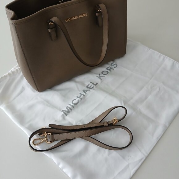 Michael Kors Saffiano Leather Medium Tote - Khaki w/ Gold Hardware - Picture 9 of 10